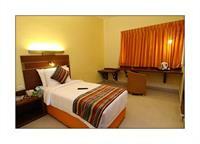 Bell Hotel Chennai Bagian luar foto