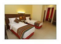 Bell Hotel Chennai Bagian luar foto